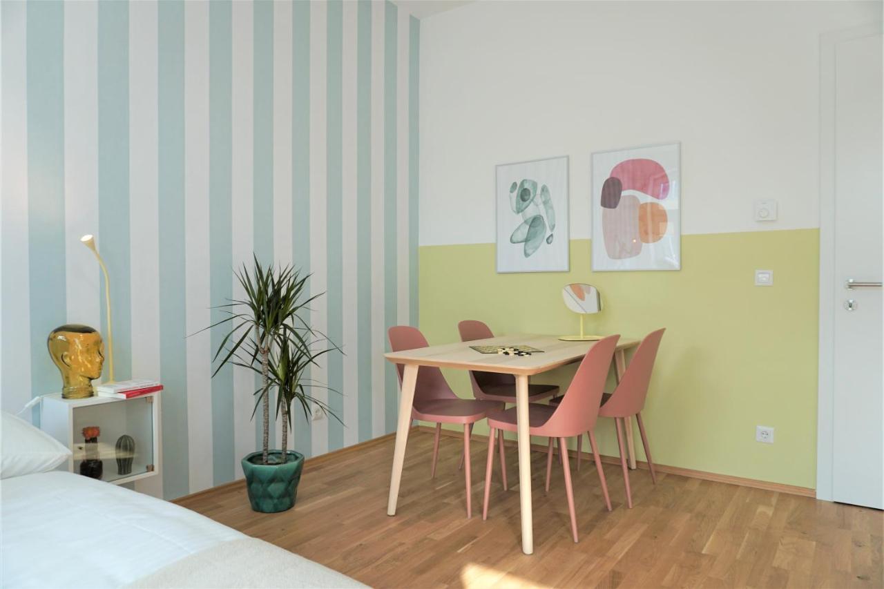 Modern 2Br Apartments - Full Kitchen - Schoenbrunn Area - 15 Mins To City Center Vienna Exterior photo